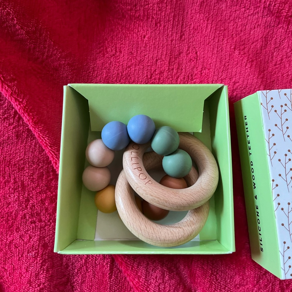 Lollipop wood teether